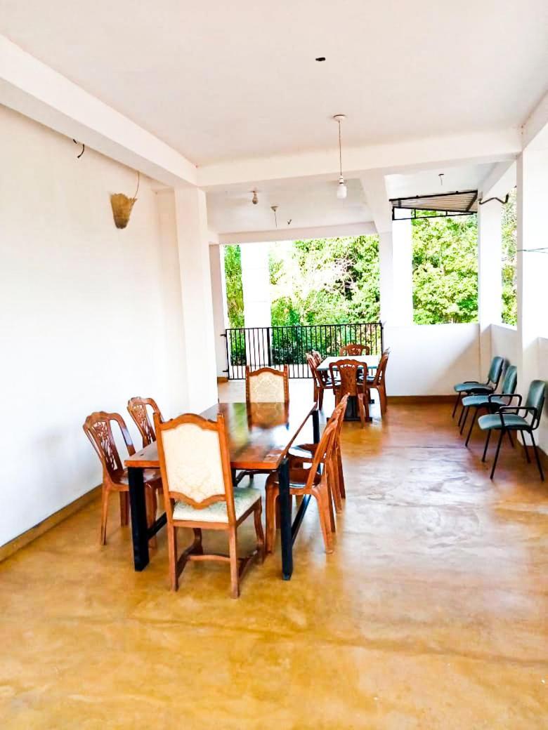 Wasgamu Safari Lodge Wasgamuwa Ngoại thất bức ảnh